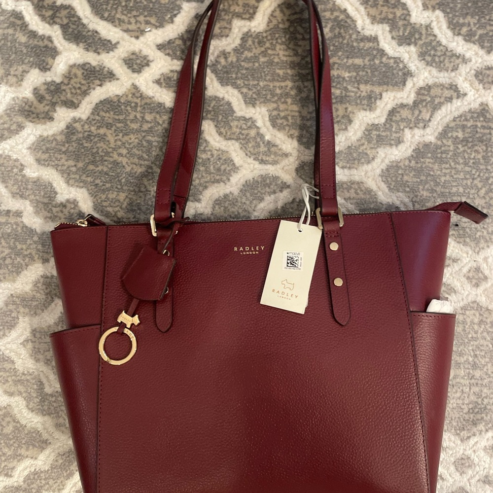 NWT Radley London pebbled leather with purse tote style 12"x11xx4"
